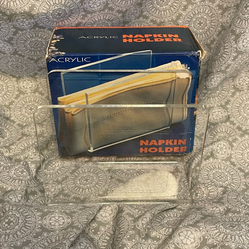 VINTAGE LUCITE NAPKIN HOLDER NIB